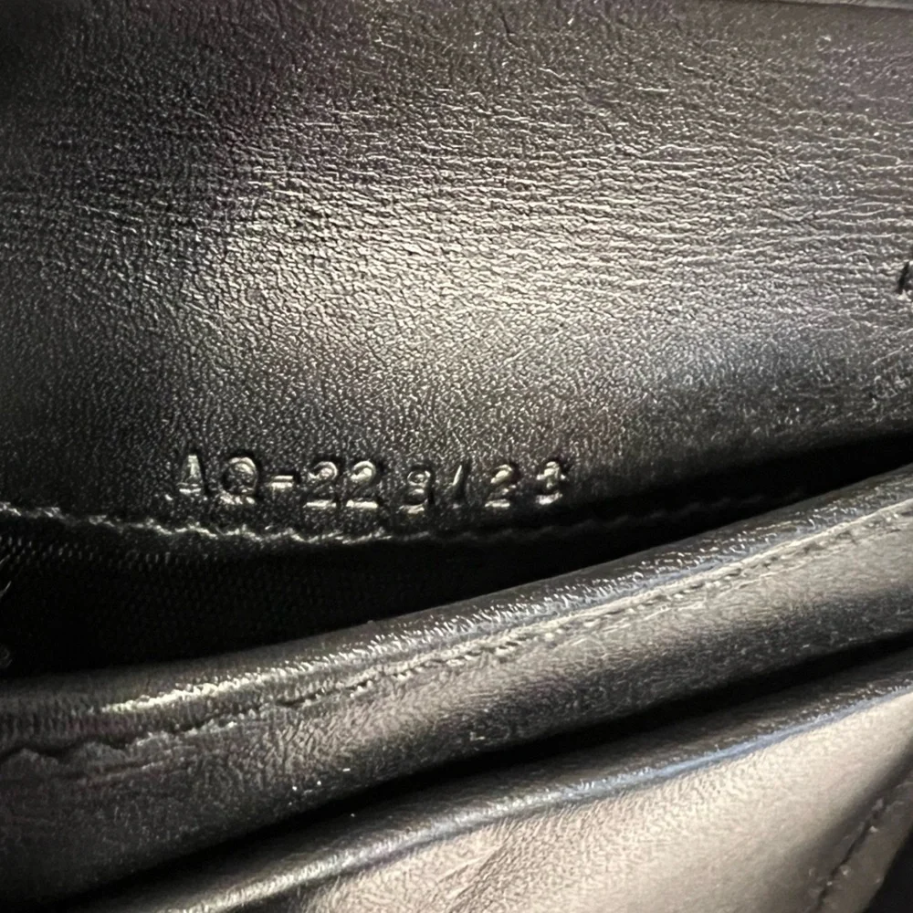 Salvatore Ferragamo,‎ compact zip around wallet